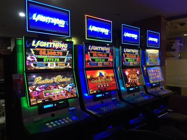 Vegas Paradise Online Casino - Avant Garde Optical Slot